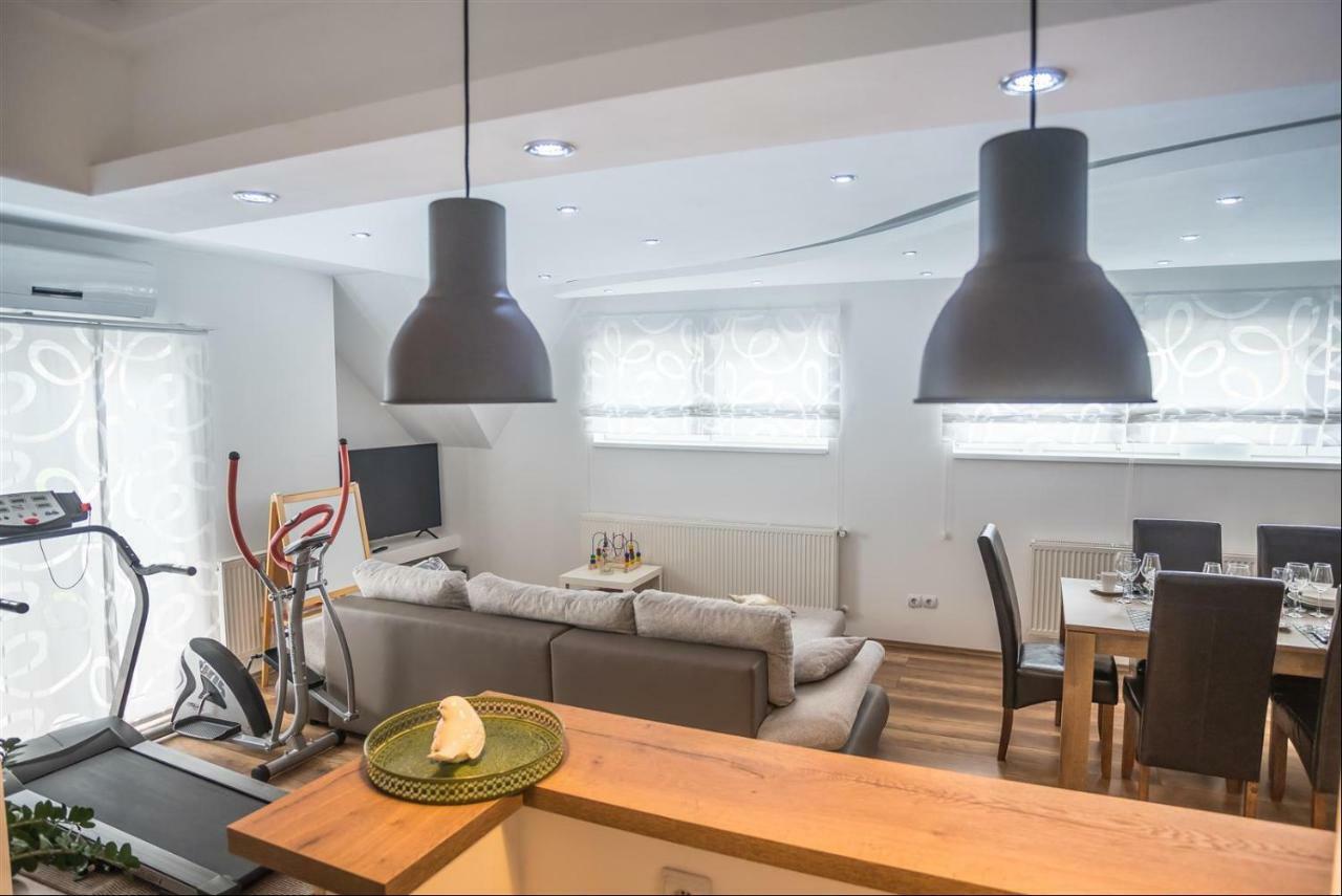Apartman Hubertus 5* Vagovina 외부 사진